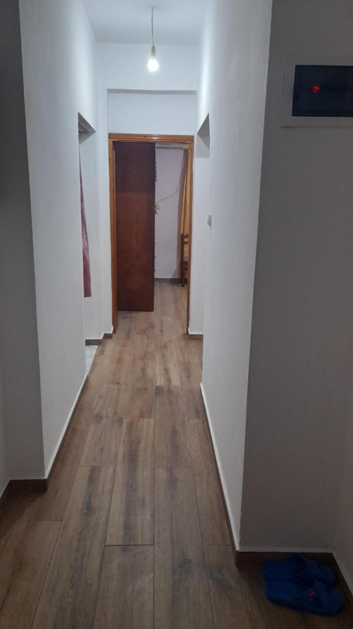Vita Apartment - Spacious Garden And Balcony 5 Min To Beach & Center Ksamil Exterior foto